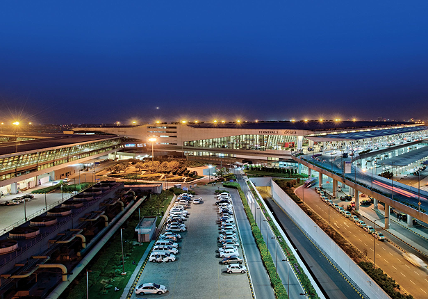Indira Gandhi (Delhi) International Airport Taking Passenger CX to  Greater Heights